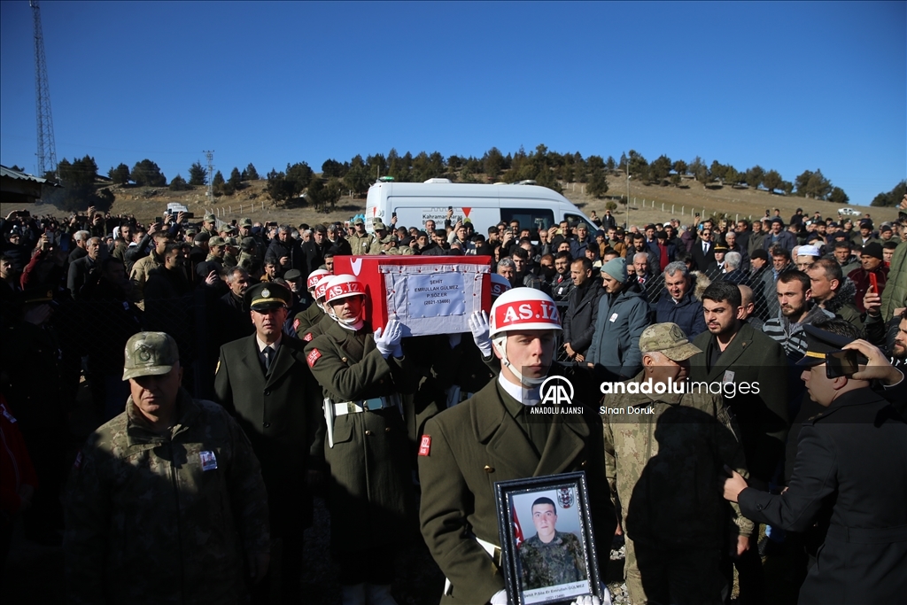 Şehit Sözleşmeli Er Emrullah Gülmez, Kahramanmaraş'ta son yolculuğuna uğurlandı