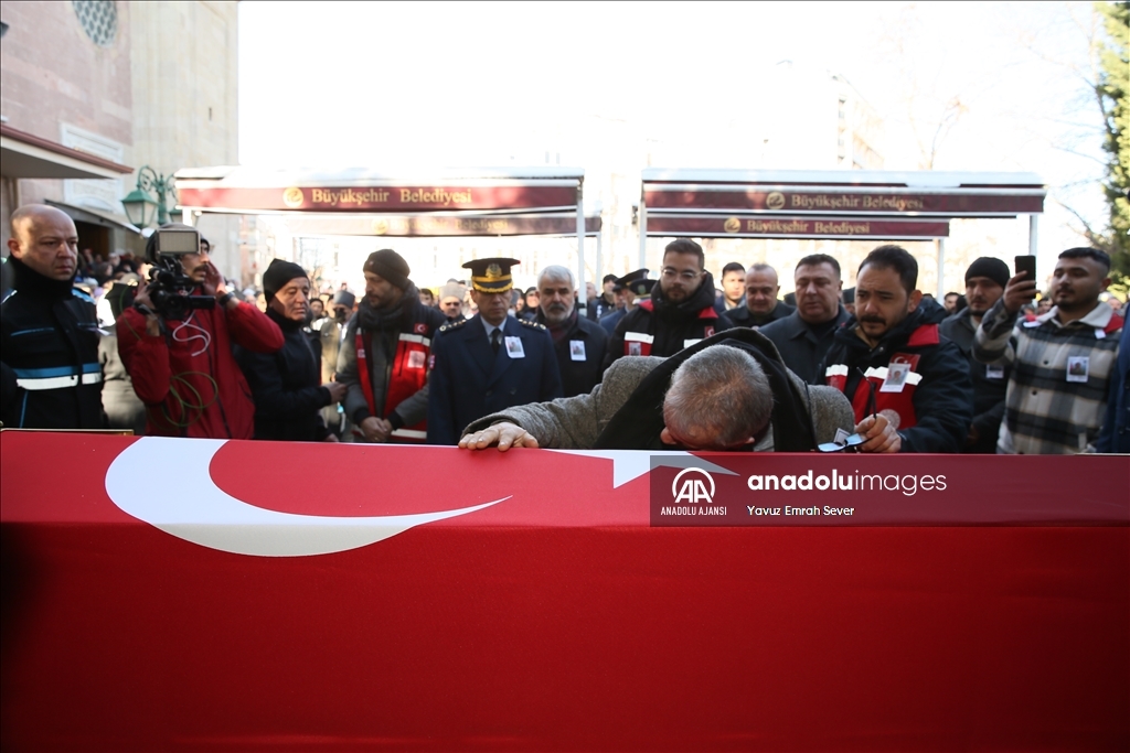 Sözleşmeli Er Evcin, Eskişehir'de son yolculuğuna uğurlandı