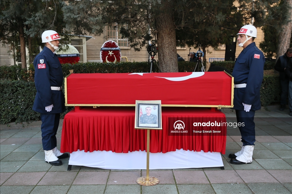 Sözleşmeli Er Evcin, Eskişehir'de son yolculuğuna uğurlandı