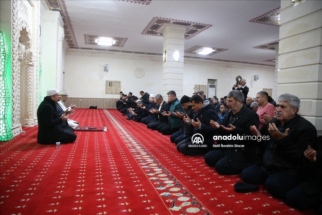 Mardin'de şehitler için sabah namazında dua edildi