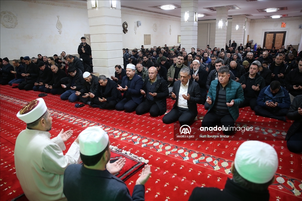 Mardin'de şehitler için sabah namazında dua edildi