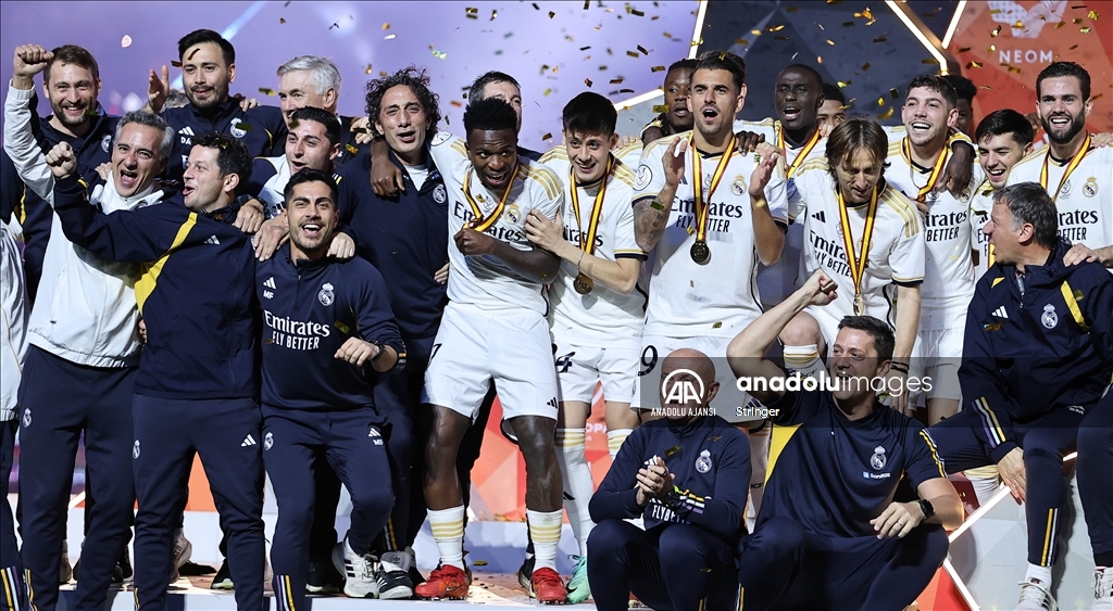 İspanya Süper Kupası, Barcelona'yı 4-1 yenen Real Madrid'in oldu