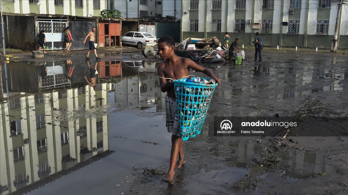 Heavy rain and flood kills at least 11 people in Rio de Janeiro ...