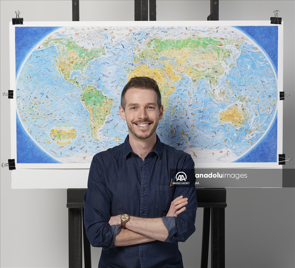 بأنامل نيوزلندية.. خريطة العالم تتزين برسوم 1642 حيوانا بريا