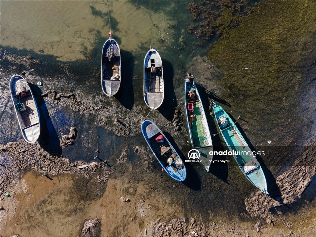 Eğirdir gölünün su seviyesi azaldı