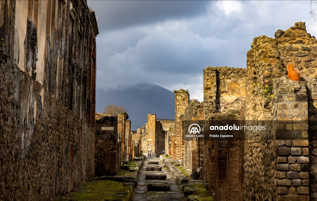 Antik Roma Kenti Pompeii'deki kazılar yeni keşifler sunuyor