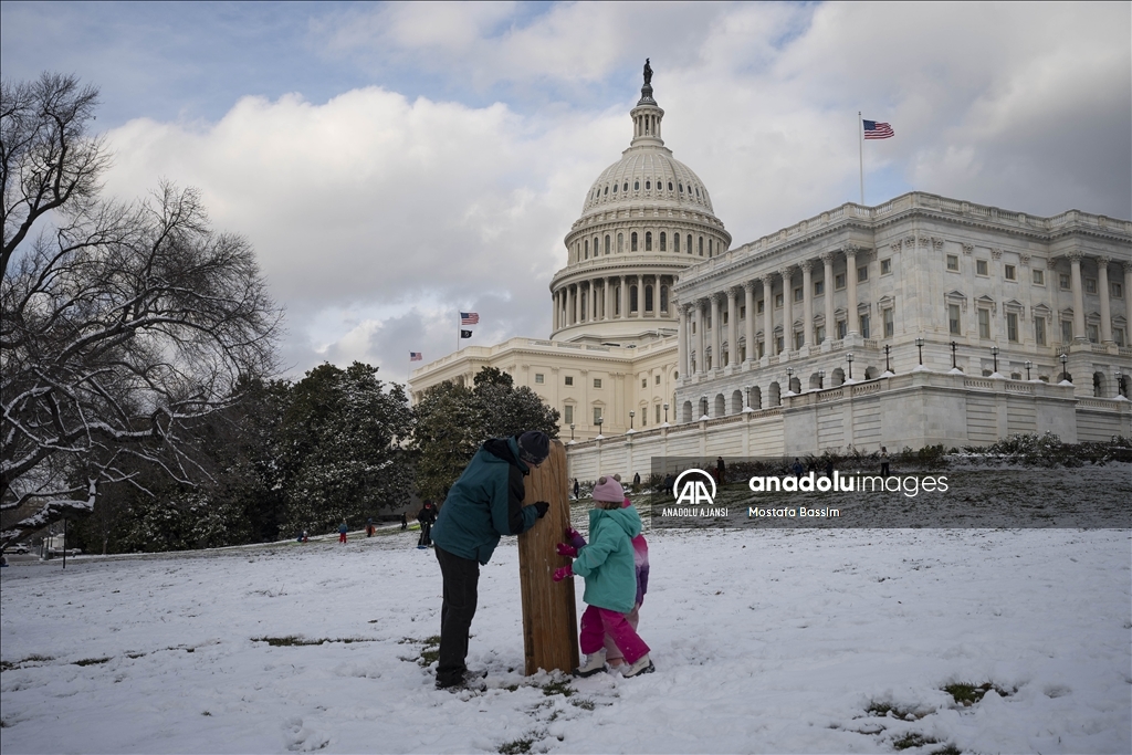 Washington'da kar yağışı etkili oldu