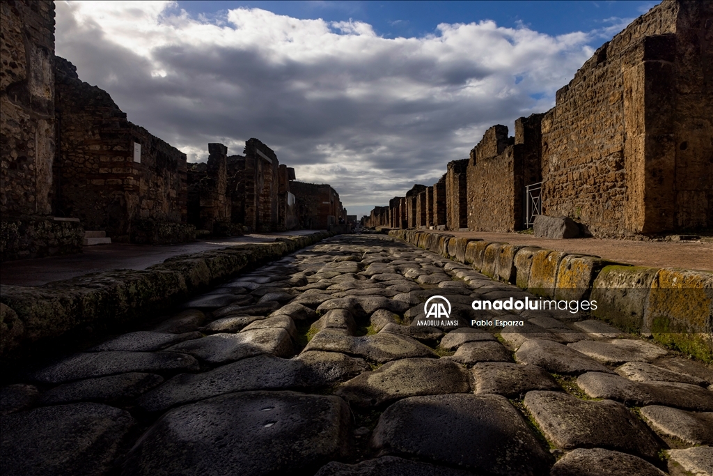 Antik Roma Kenti Pompeii'deki kazılar yeni keşifler sunuyor