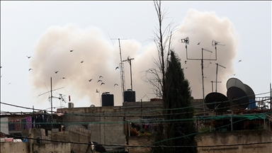 İsrail güçleri Batı Şeria'nın Tulkerim Mülteci Kampı'nda gözaltı ve tahribata devam ediyor