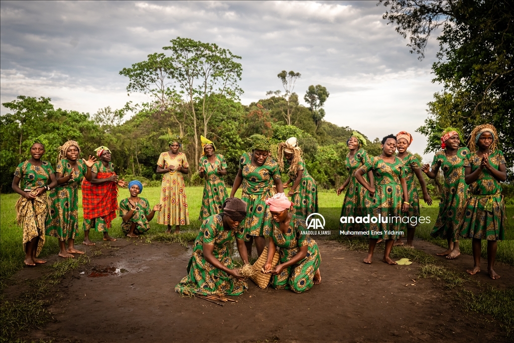 Uganda'da geleneksel dans