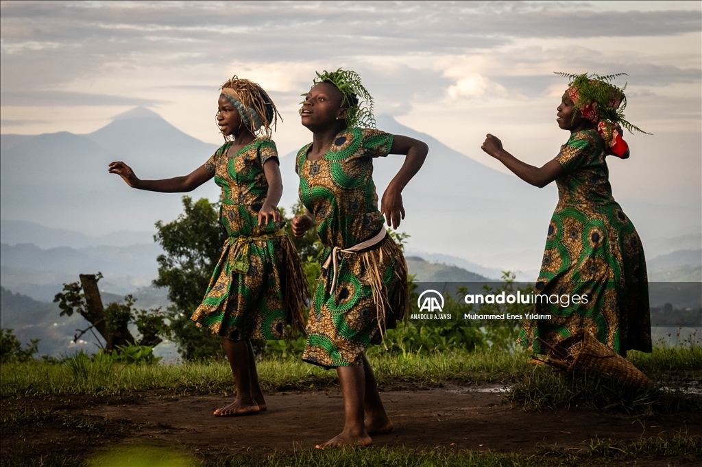Uganda'da geleneksel dans