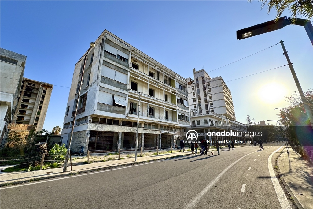 KKTC sınırları içerisinde yer alan Kapalı Maraş bölgesi ziyaretçilerin ilgisini çekiyor