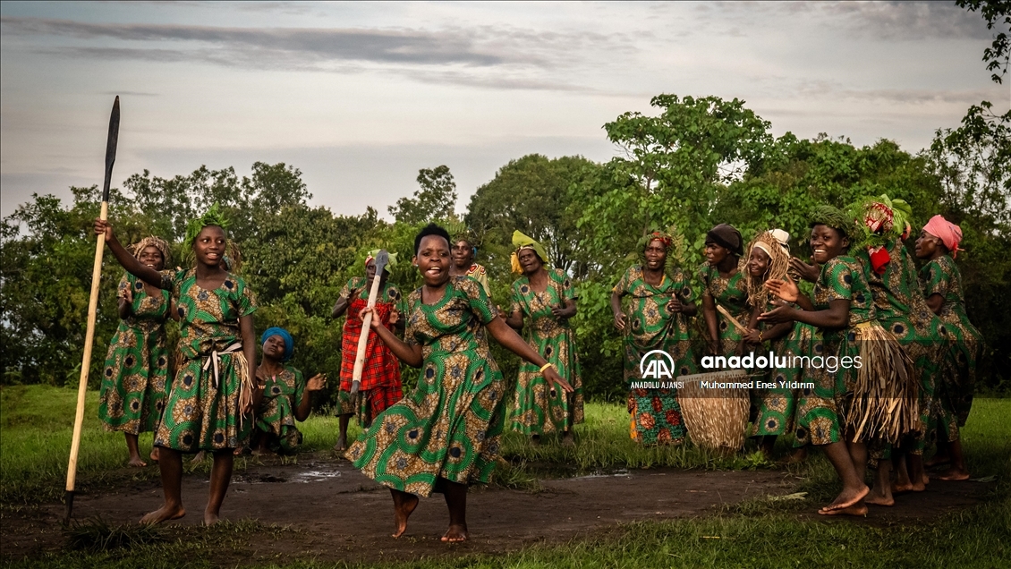 Uganda'da geleneksel dans