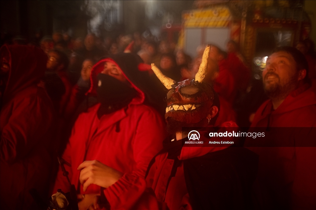 İspanya'nın Morella kentinde geleneksel Sant Antoni Festivali kutlandı