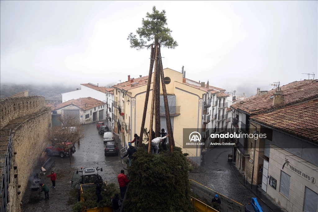 İspanya'nın Morella kentinde geleneksel Sant Antoni Festivali hazırlıkları