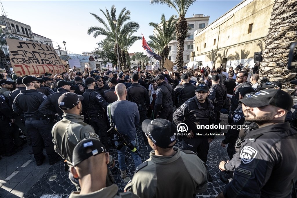 İsrail polisi Hayfa'da düzenlenen savaş karşıtı gösteriye müdahale etti