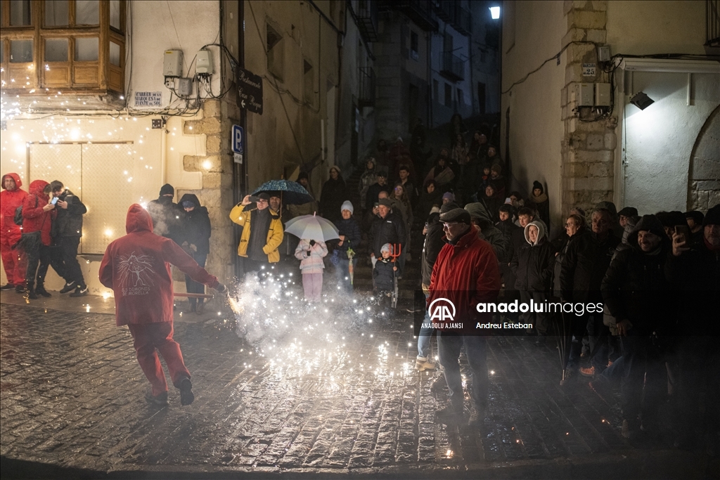 İspanya'nın Morella kentinde geleneksel Sant Antoni Festivali kutlandı