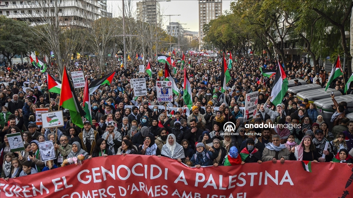 İspanya'da Filistin'e destek gösterisi düzenlendi