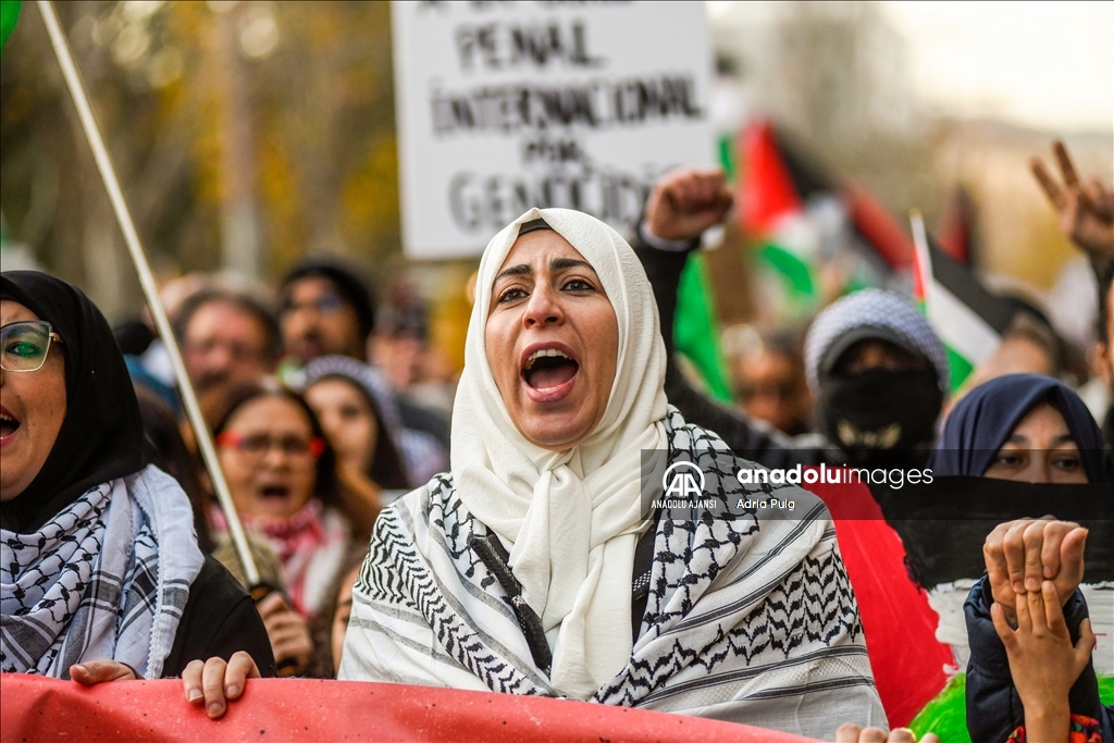 İspanya'da Filistin'e destek gösterisi düzenlendi