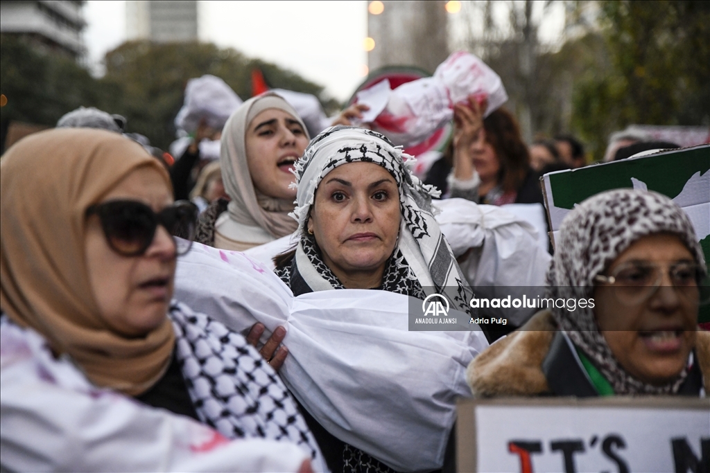 İspanya'da Filistin'e destek gösterisi düzenlendi