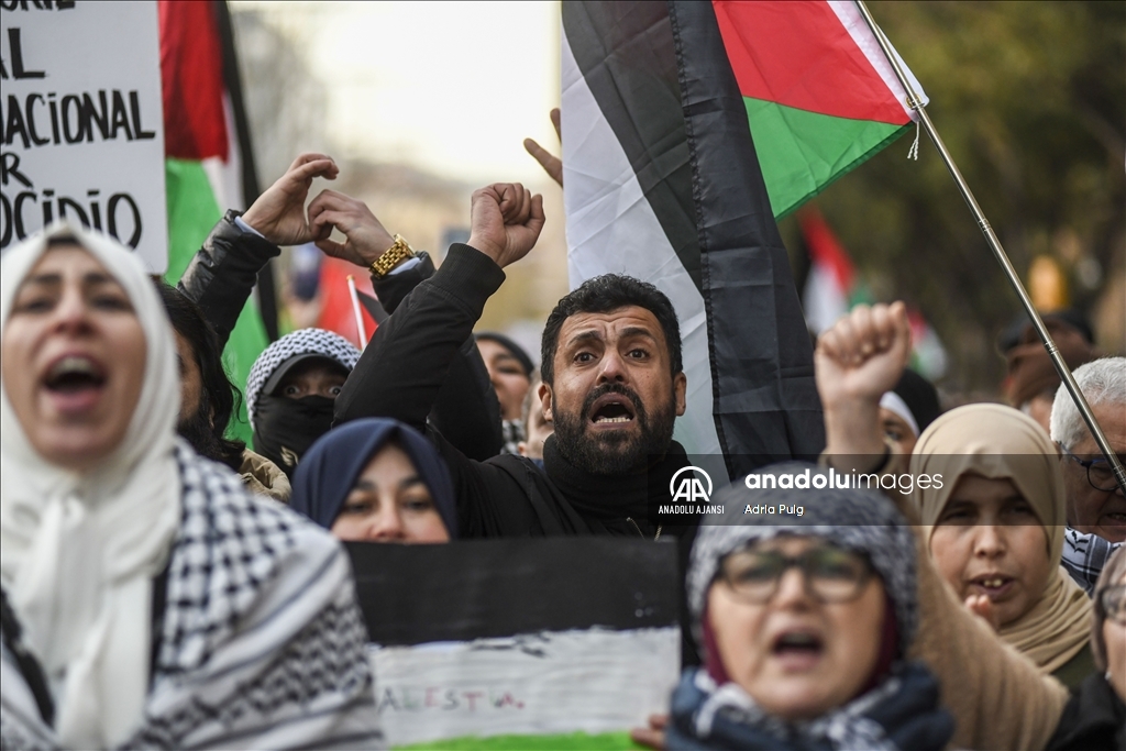 İspanya'da Filistin'e destek gösterisi düzenlendi