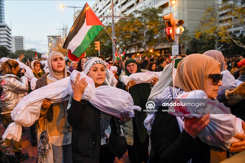 İspanya'da Filistin'e destek gösterisi düzenlendi