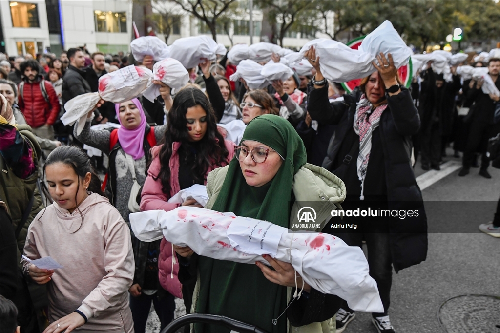 İspanya'da Filistin'e destek gösterisi düzenlendi