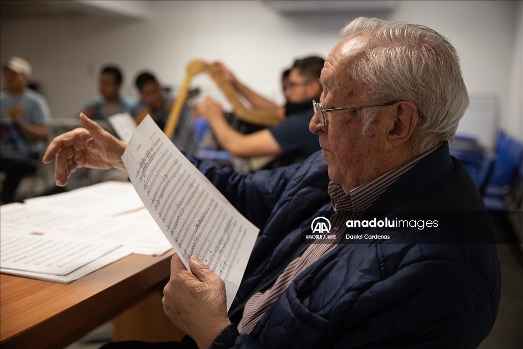 Meksika'nın ilk Mariachi Okulu 'Ollin Yoliztli Garibaldi'