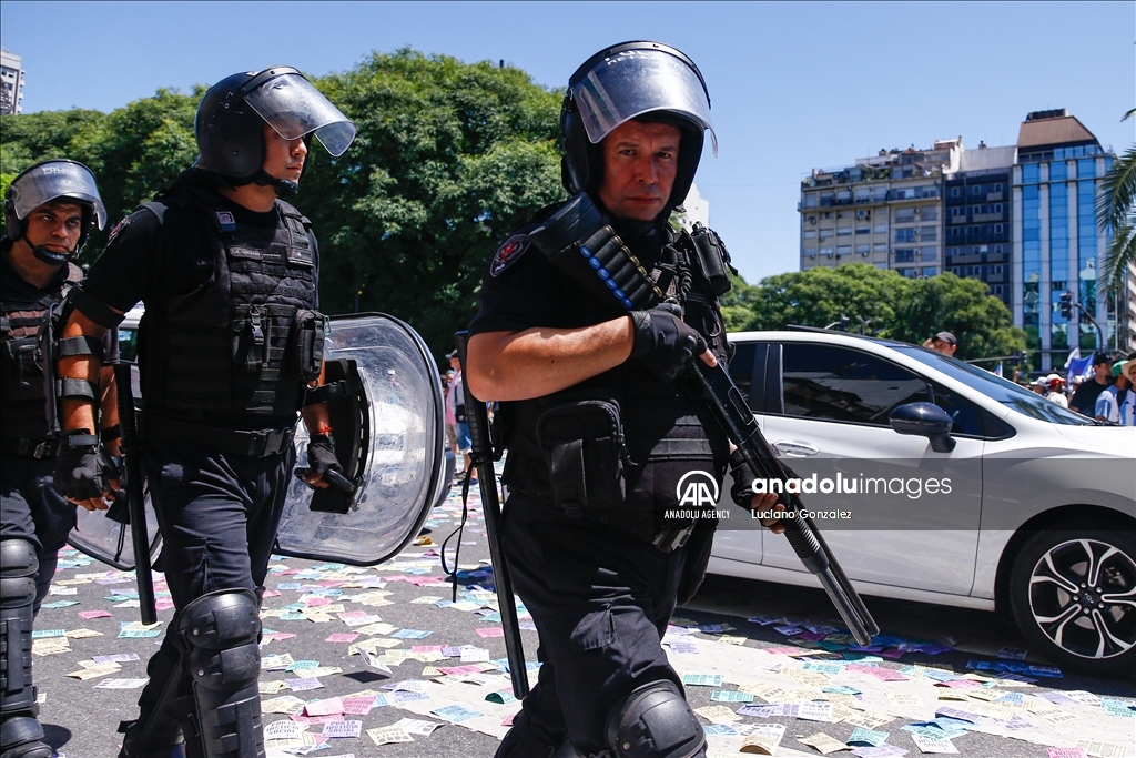В Аргентине прошла демонстрация против реформ президента Милея