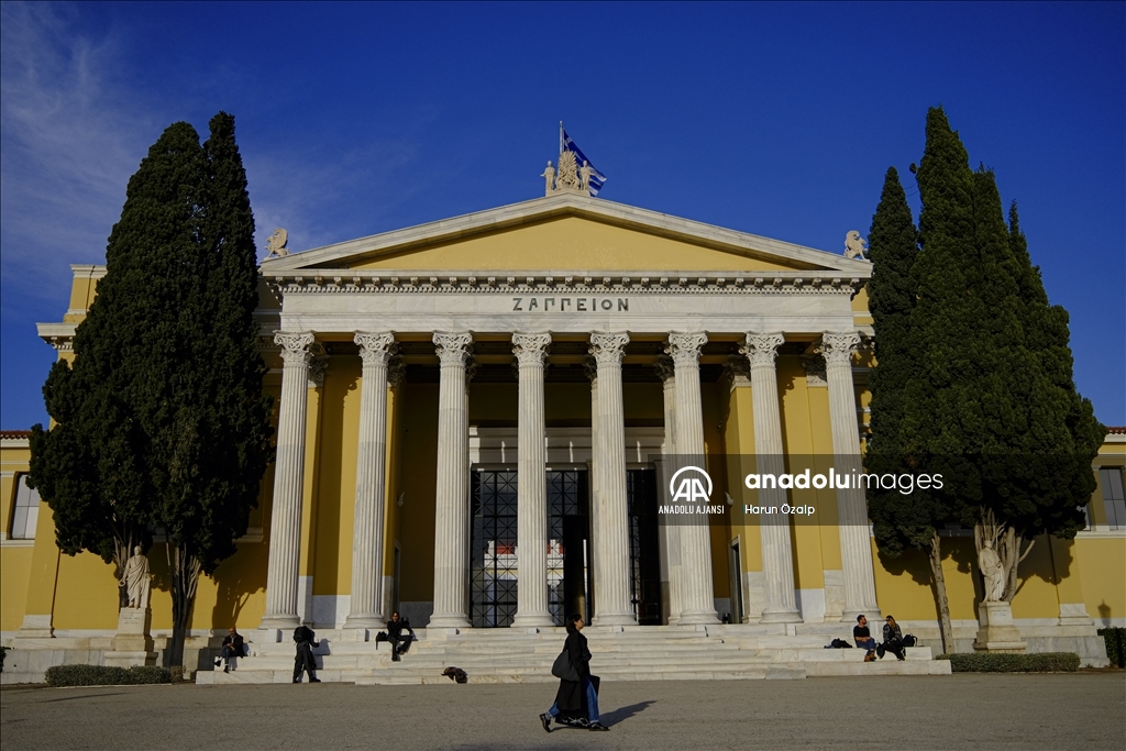 Atina'nın tarihi ve turistik mekanları