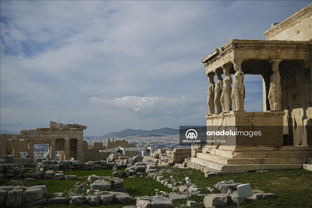 Atina'nın tarihi ve turistik mekanları
