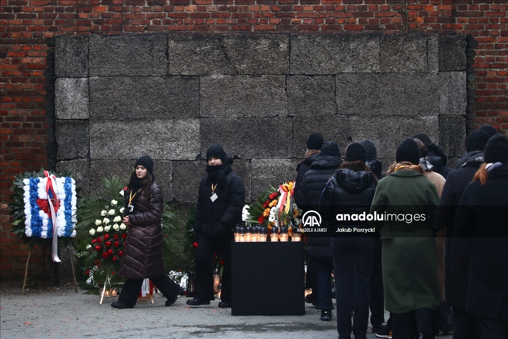 Auschwitz'de tutulanların kurtarılmasının 79. yıl dönümü
