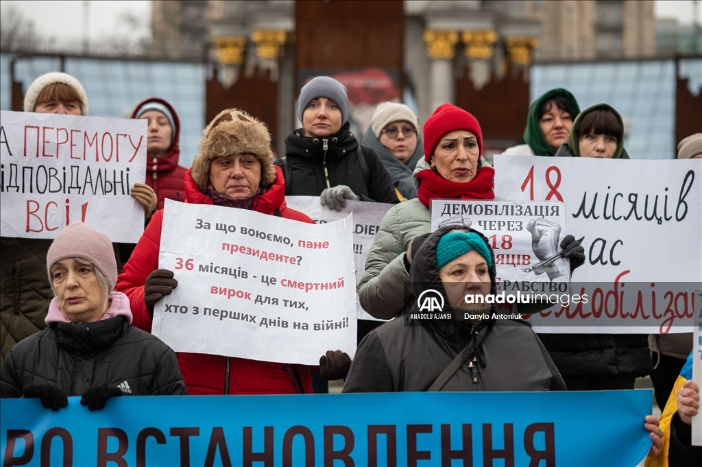 Kiev'de terhis yasasının kabulünü talep eden gösteri düzenlendi