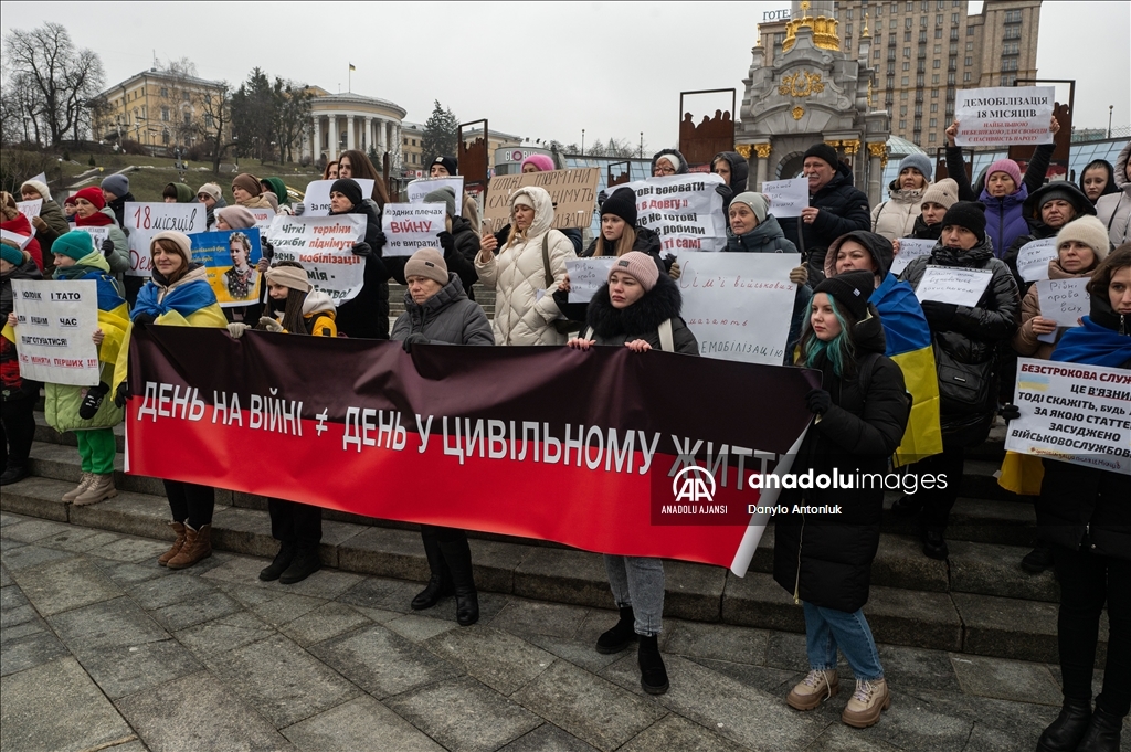 Kiev'de terhis yasasının kabulünü talep eden gösteri düzenlendi