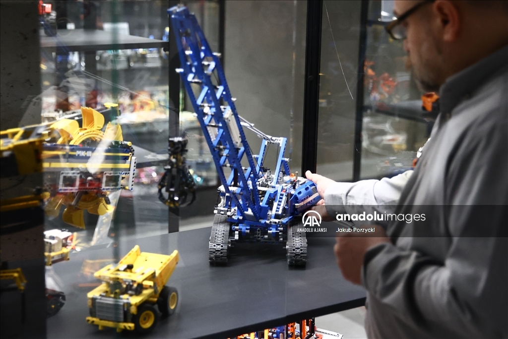 Krakow'da Dünya Lego Günü kapsamında özel Lego sergisi düzenlendi