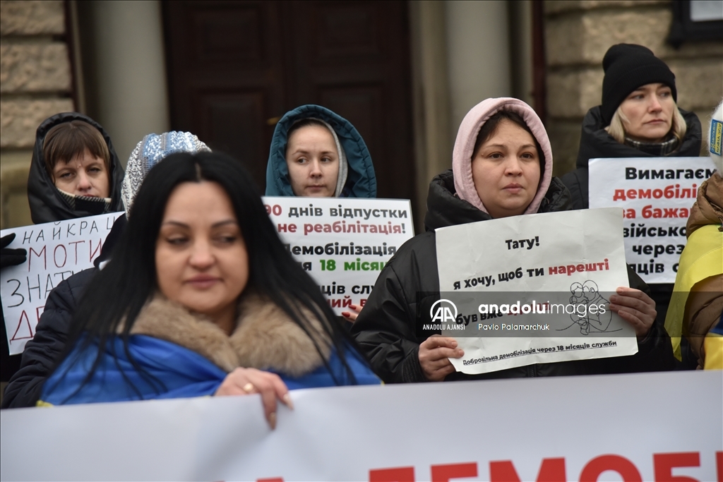Lviv'de terhis yasasının kabulünü talep eden gösteri düzenlendi