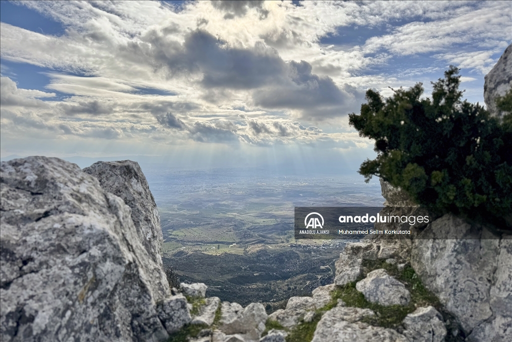 KKTC'nin “Rüzgara Boyun Eğmeyen” Buffavento Kalesi
