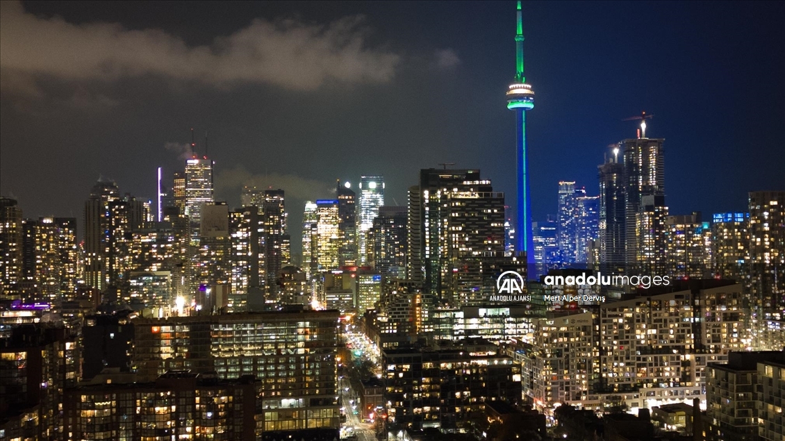 Toronto'daki CN Kulesi 'İslamofobiye Karşı Eylem ve Ulusal Anma Günü' kapsamında aydınlatıldı