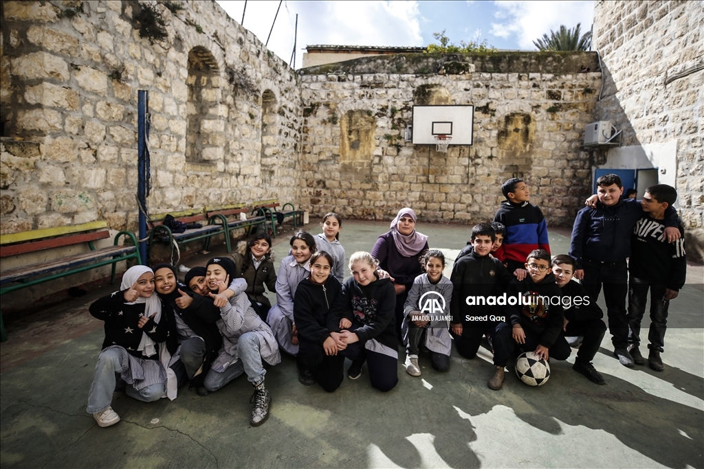 UNRWA Kudüs'te eğitim faaliyetlerine devam ediyor