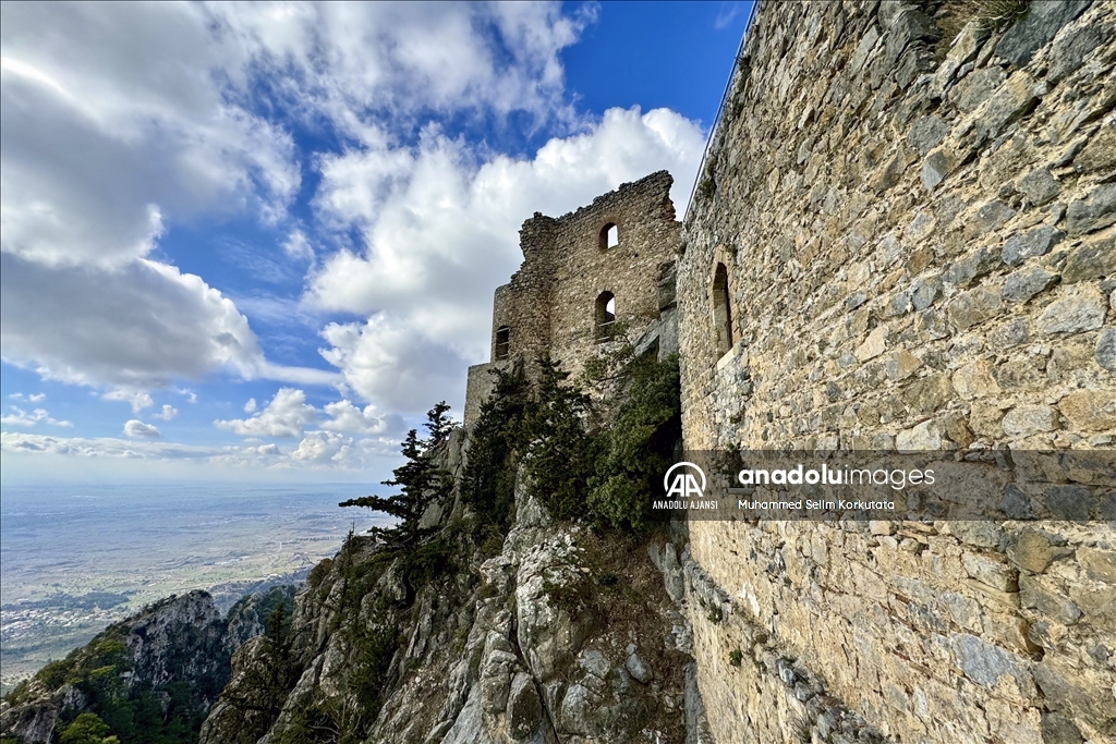 KKTC'nin “Rüzgara Boyun Eğmeyen” Buffavento Kalesi