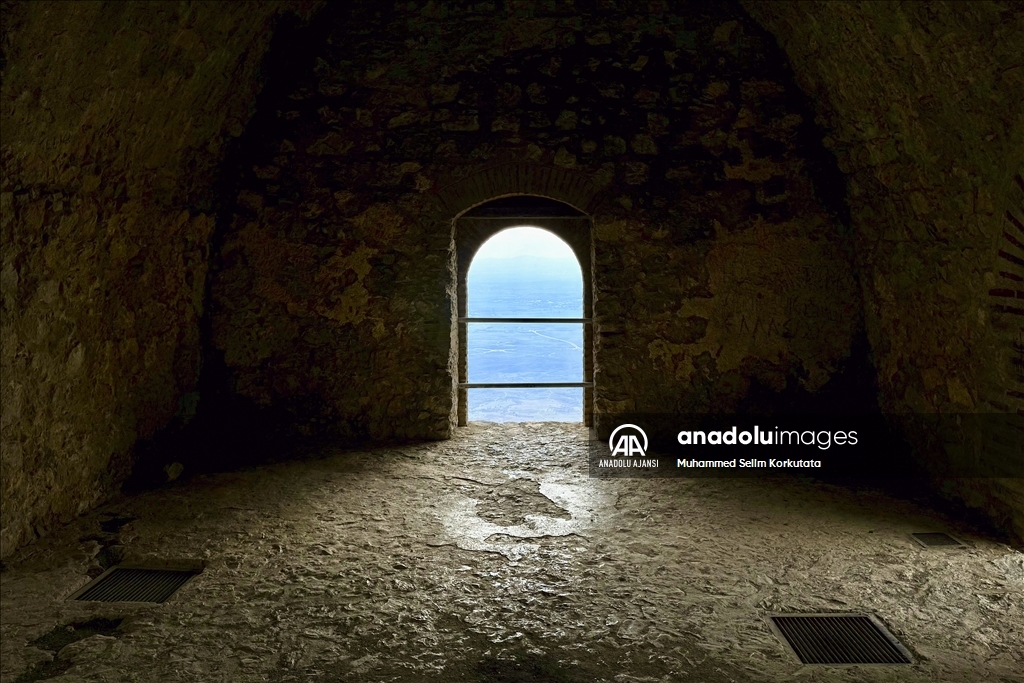 KKTC'nin “Rüzgara Boyun Eğmeyen” Buffavento Kalesi