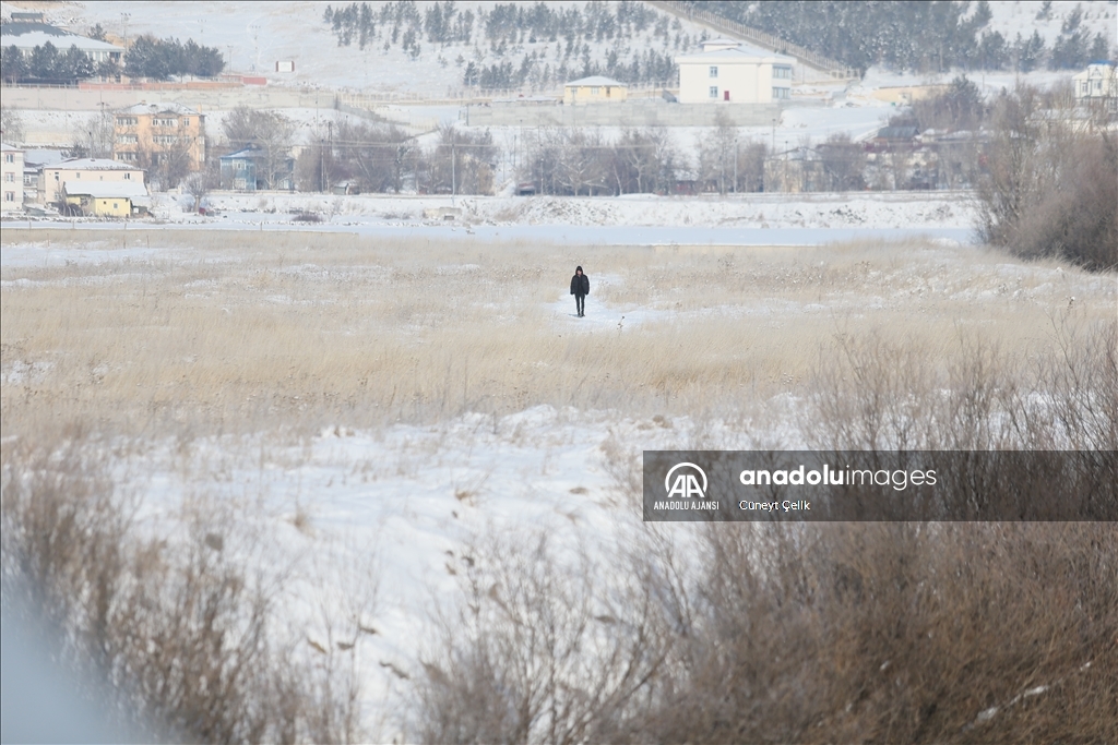 Kars'ta soğuk hava etkili oldu