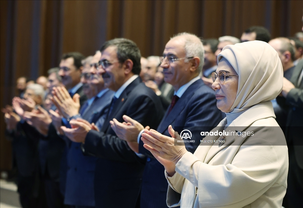 Cumhurbaşkanı Erdoğan, AK Parti Kongre Merkezi'nin açılışını yaptı