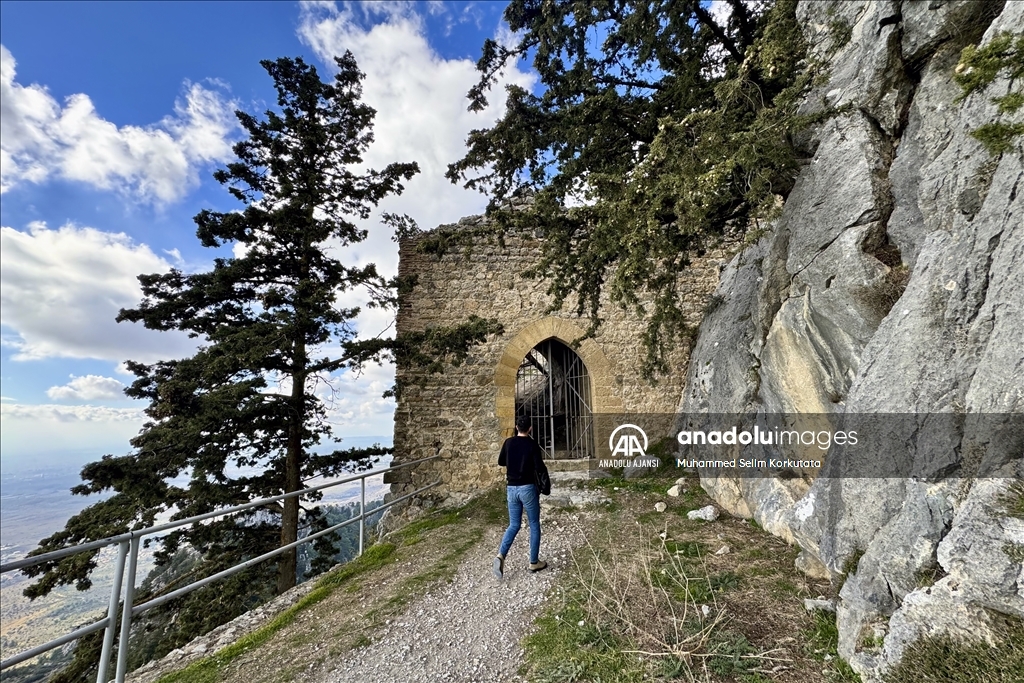 KKTC'nin “Rüzgara Boyun Eğmeyen” Buffavento Kalesi