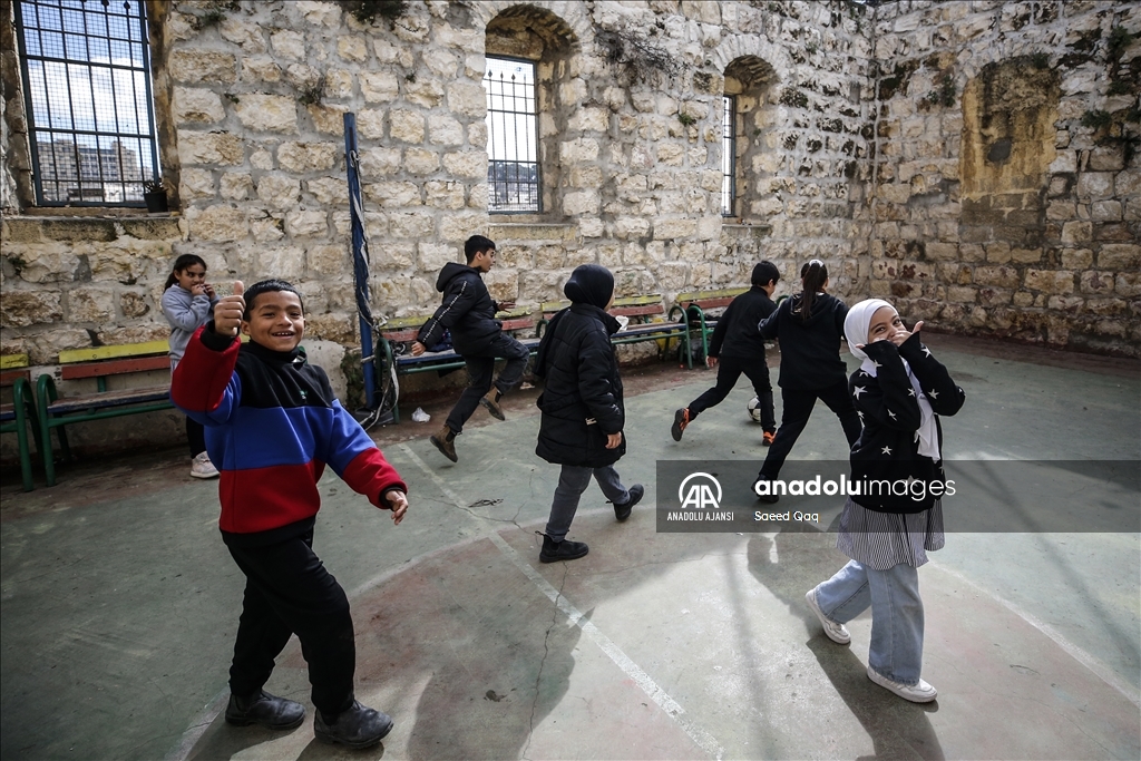 UNRWA Kudüs'te eğitim faaliyetlerine devam ediyor