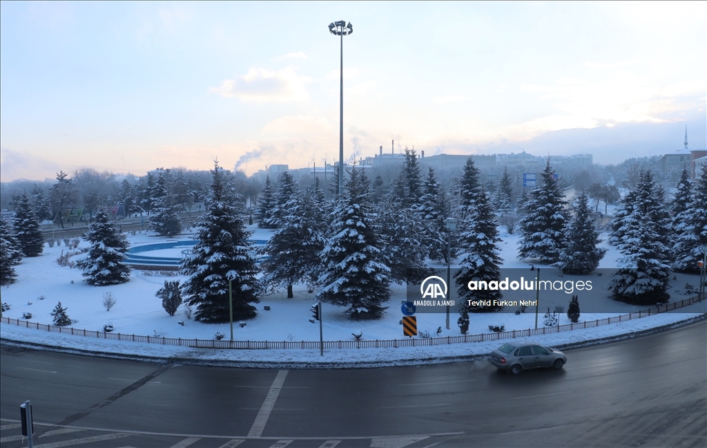 Erzurum'da dondurucu soğuklar hâkim