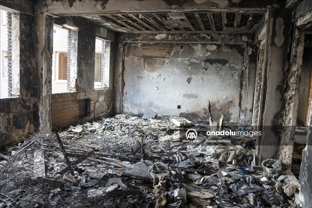 Последствия пожара в жилом здании в ЮАР
