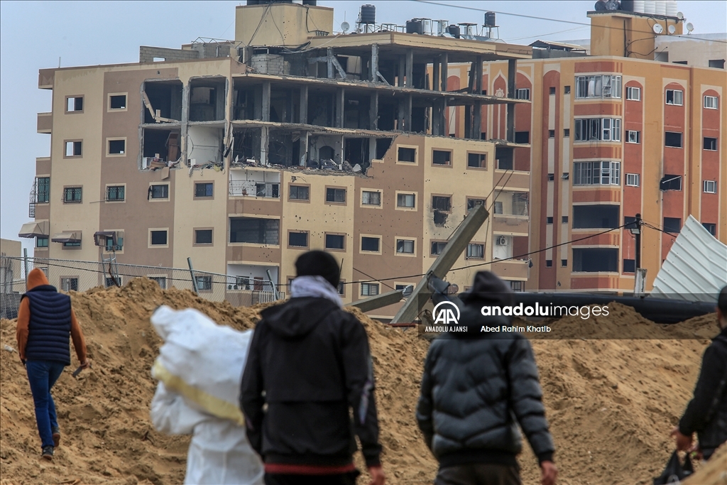 İsrail ordusu, Han Yunus'taki bazı bölgelerden çekildi