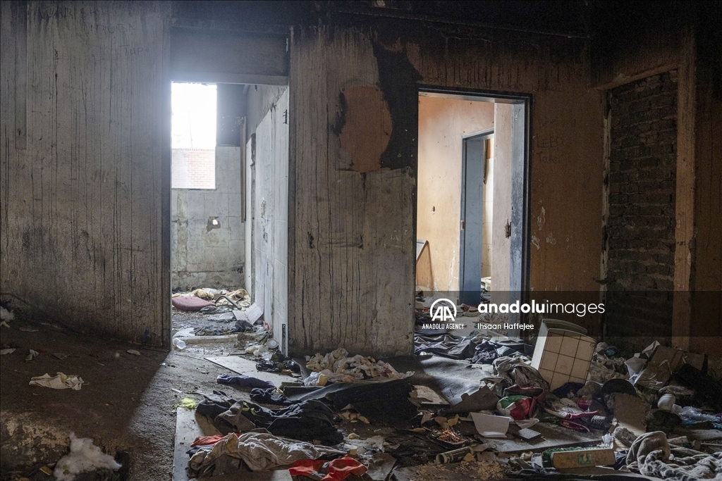 Последствия пожара в жилом здании в ЮАР