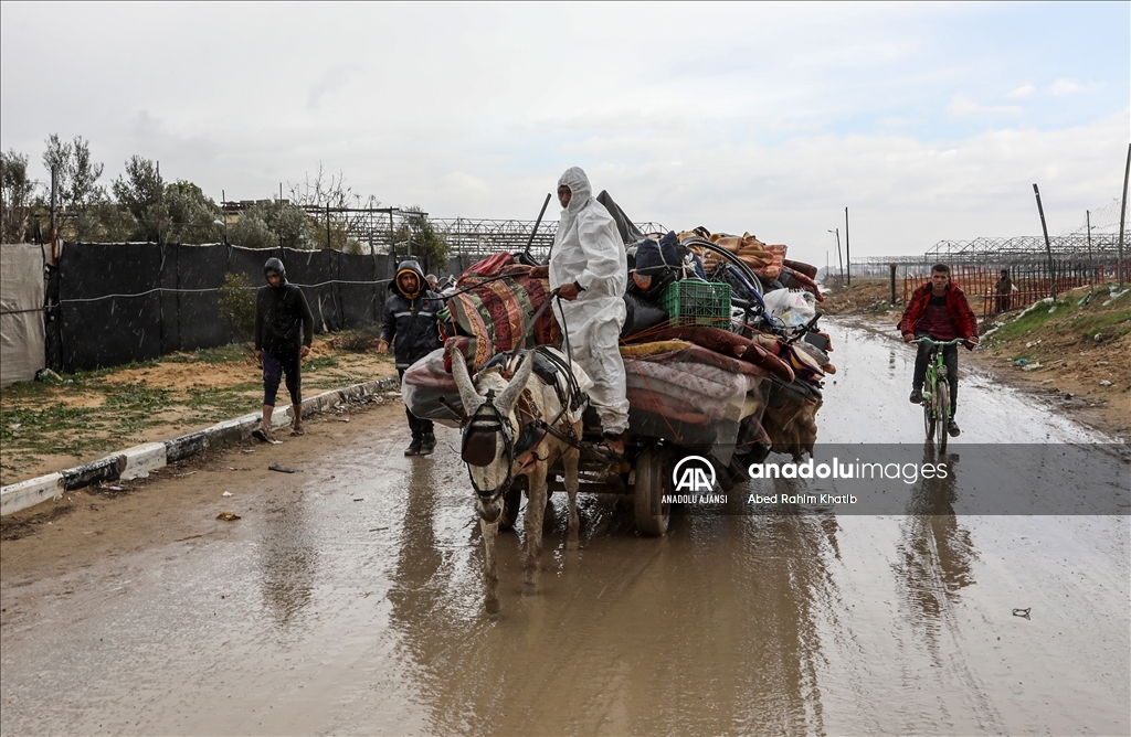 İsrail ordusu, Han Yunus'taki bazı bölgelerden çekildi